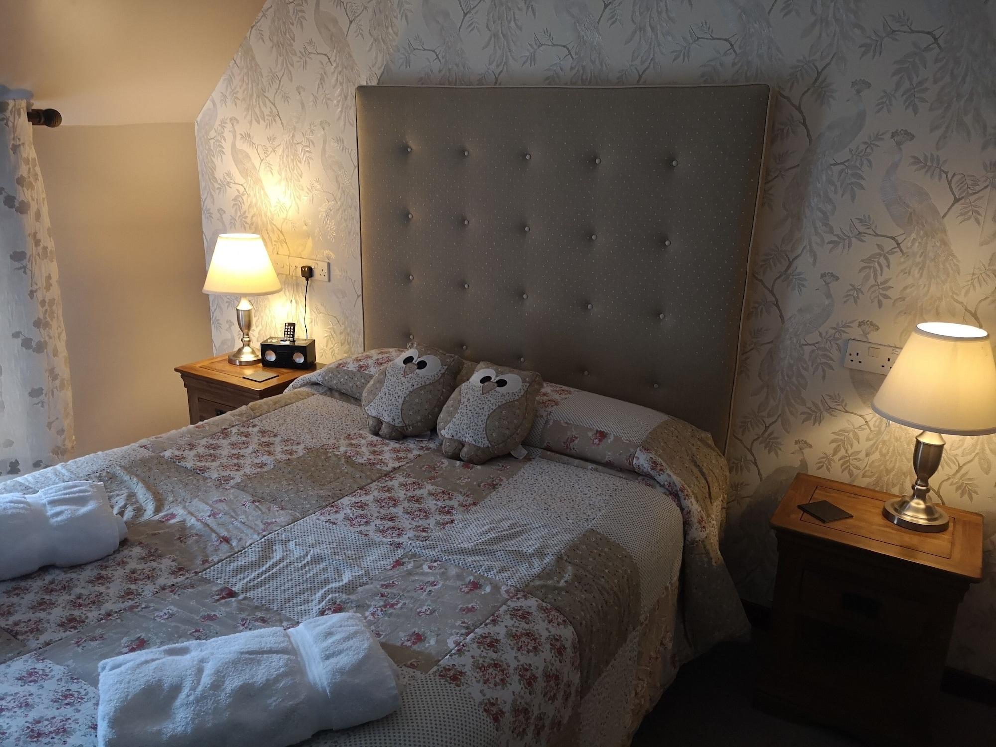 The Commercial Hotel Tarland Экстерьер фото